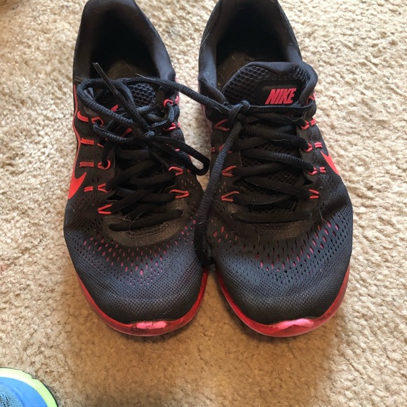 Nike bundle - Picture 4 of 4